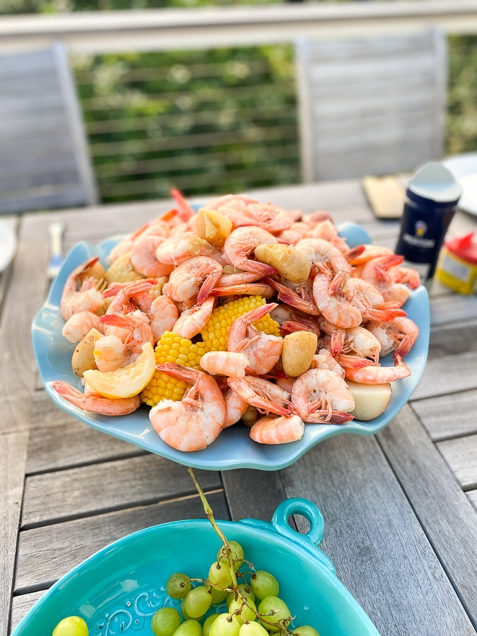 Party Frosting: Seafood Boil party ideas and inspiration