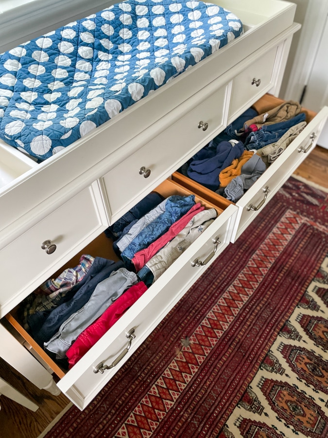 Organizing Kids Drawers with Dividers 