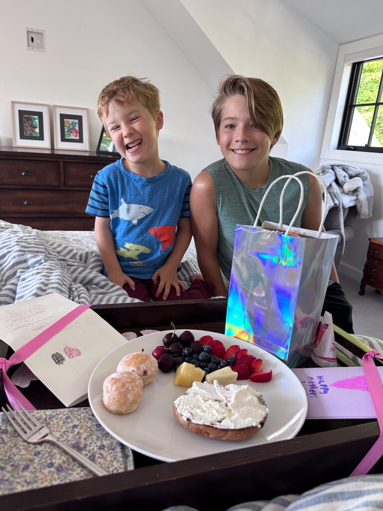 breakfast in bed | Family Spring Frolicking