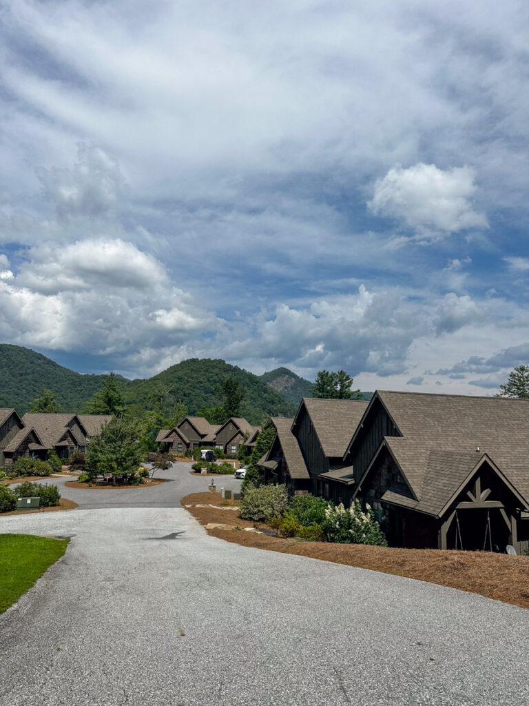 Kath Eats Blogger Kath Younger shares their Bear Lake Reserve vacation: in photo: villas at Bear Lake